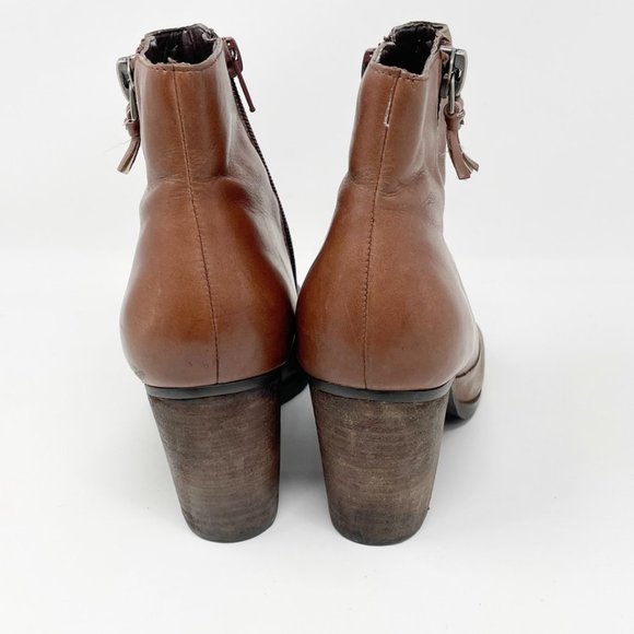 Marc Fisher Womens Brown Leather Side Zip Heel Bootie  Size 7.5 READ Description - Picture 6 of 9